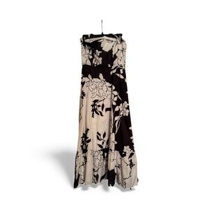 WHITE HOUSE | BLACK MARKET | Elegant Black and White Floral Summer Dress